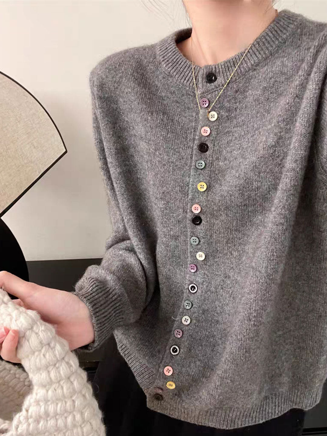 Amelia | Cardigan classique en maille boutonnée