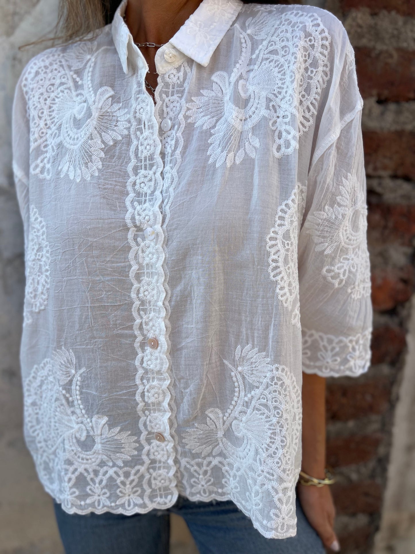 Audette | Blouse Élégante en Dentelle Brodée
