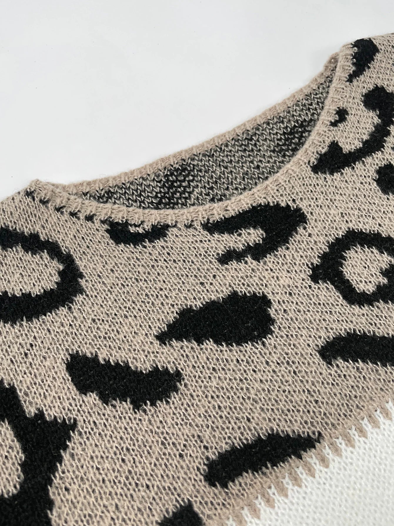 Lena | Pull imprimé léopard